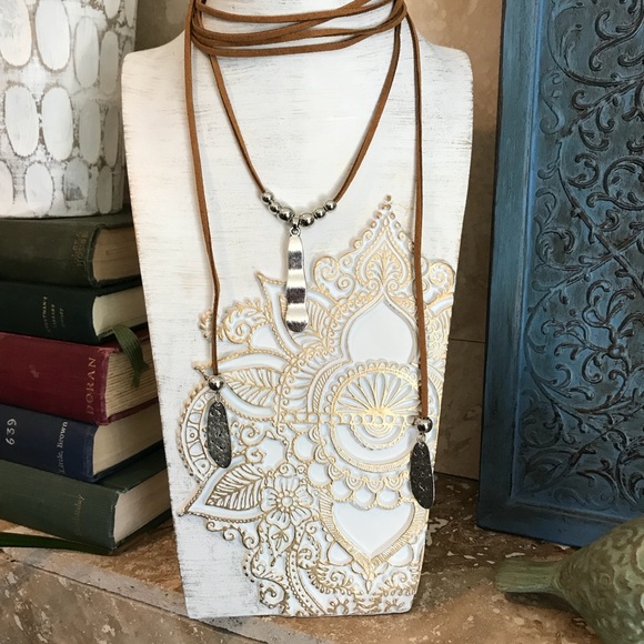 Bohemian hammered metal wrap choker necklace - Picture 3 of 5